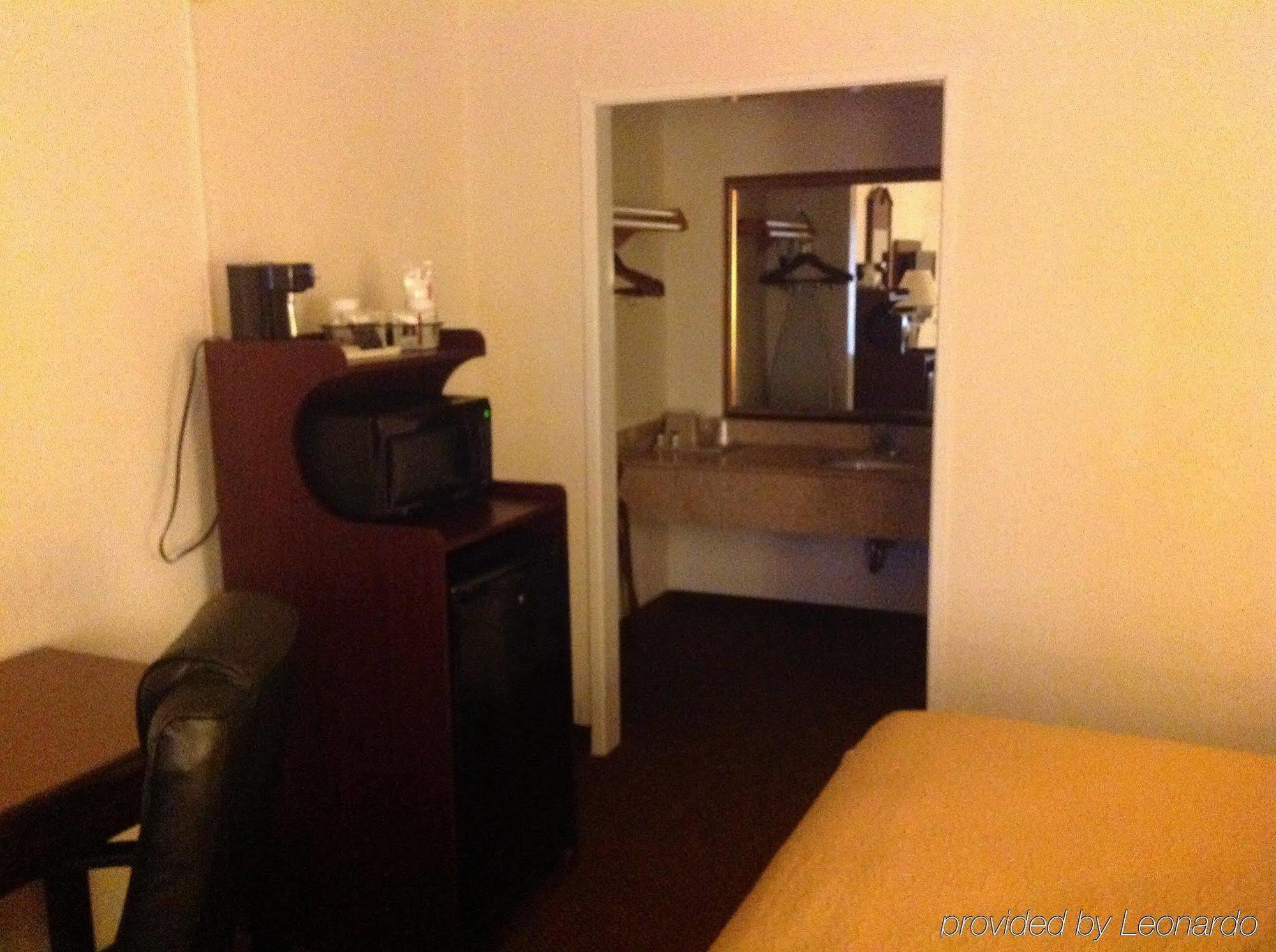 Red Roof Inn Tallahassee East Quarto foto
